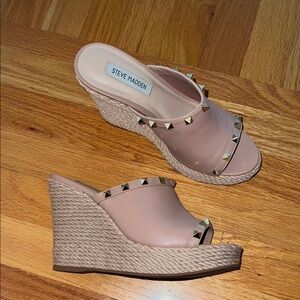 Steve Madden Nude Wedge Sandal - Size 7.5